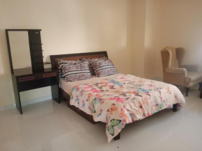 3bedroom furnished villa in town center